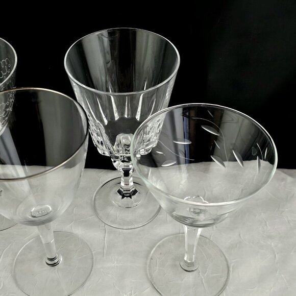 4 Mismatched Vintage Wine Glassware Collection etched mixed cocktail glasses - Picture 3 of 10